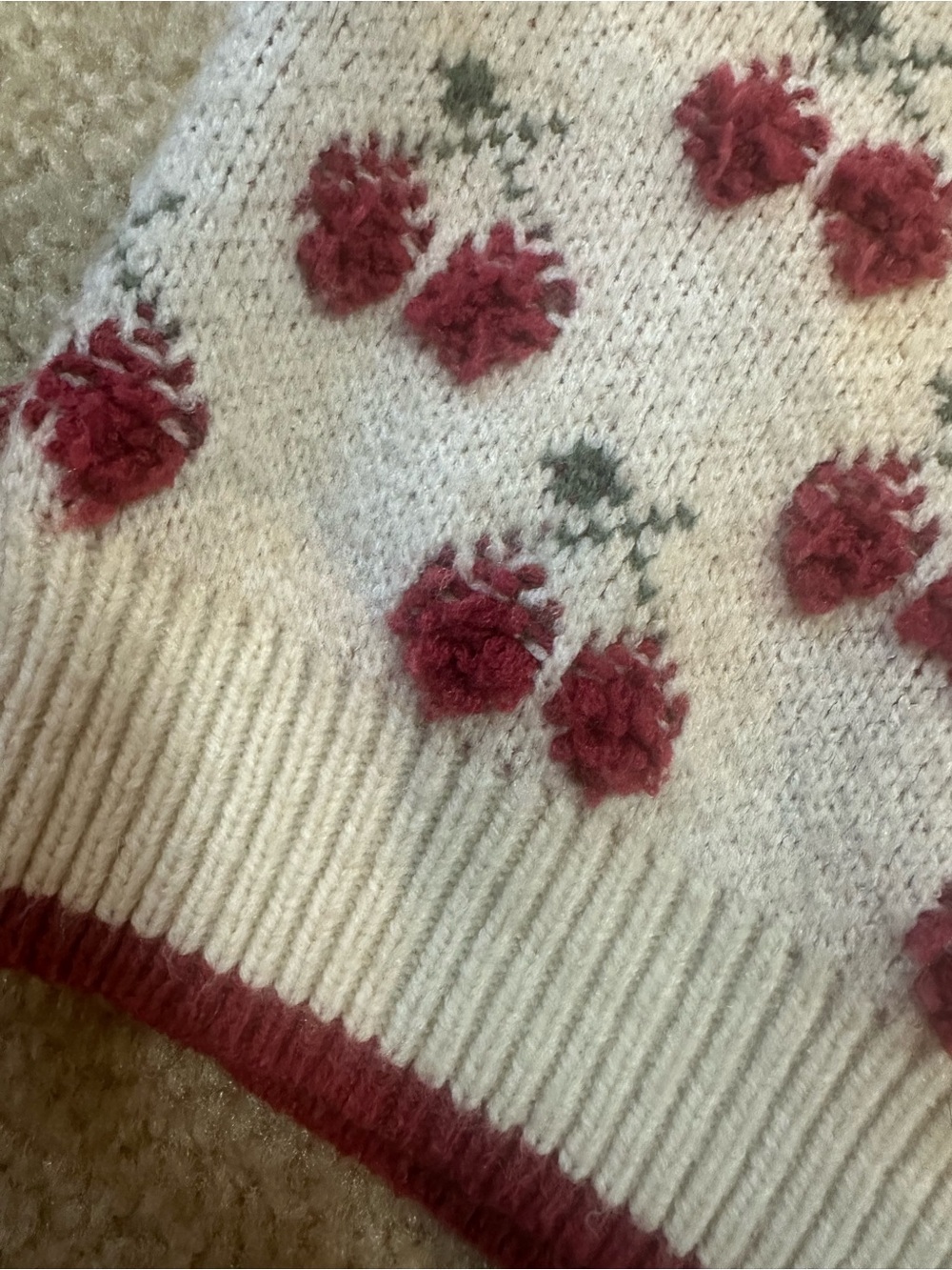 Cider Women’s Size M Cherry Knit Puff Sleeve Sweater Cream Red NWOT - Picture 3 of 4